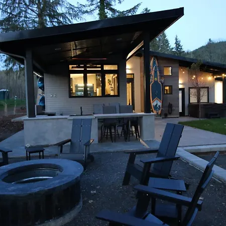 Luxe Lake Cabin Hot Tub Grill Firepit Ev Charger Onalaska Exterior photo