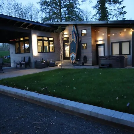 Luxe Lake Cabin Hot Tub Grill Firepit Ev Charger Onalaska Exterior photo