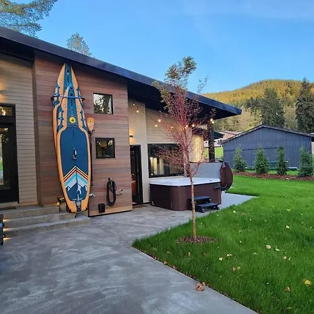 Luxe Lake Cabin Hot Tub Grill Firepit Ev Charger Onalaska Exterior photo