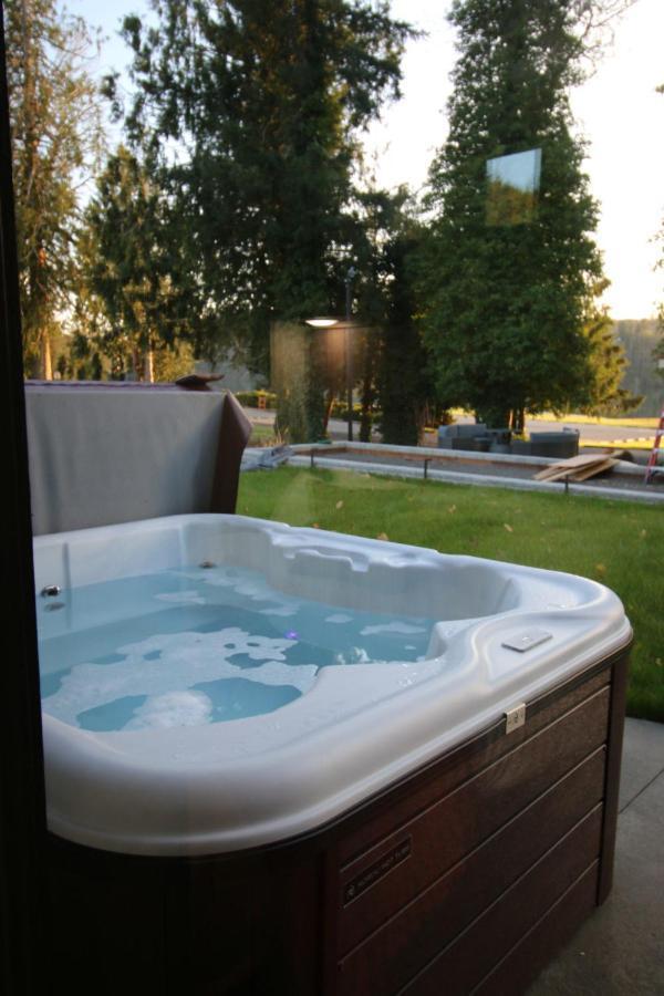 Hébergement de vacances Luxe Hot Tub Grill Firepit Ev Charger Onalaska