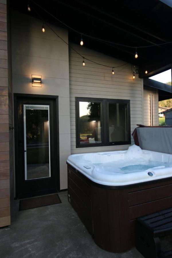 Luxe Hot Tub Grill Firepit Ev Charger Hébergement de vacances *
